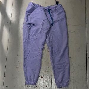 Women’s Jaanuu lilac jogger scrubs